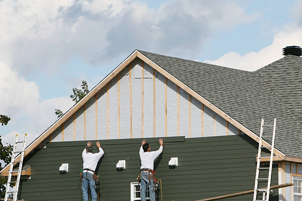 Professional Siding Repair technician working in New Castle, IN