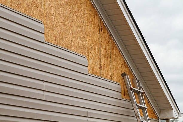 24/7 Emergency Siding Repair experts in New Castle, IN